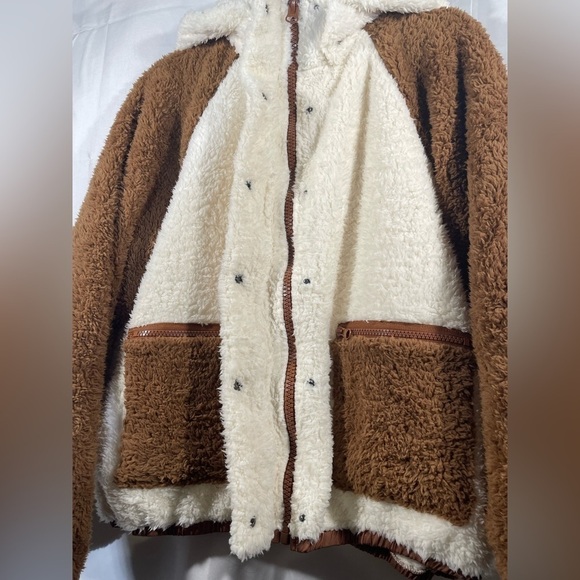 REVOLVE x Plush Sherpa Full Zip Jacket Womens Removable Hood Outerwear Sz Large - Picture 12 of 13